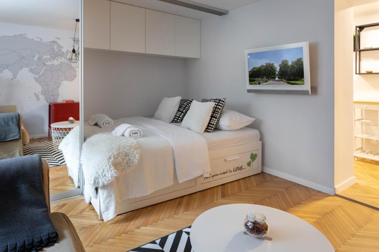 Modern Studio Near British Square Apartment Zagreb Exterior photo